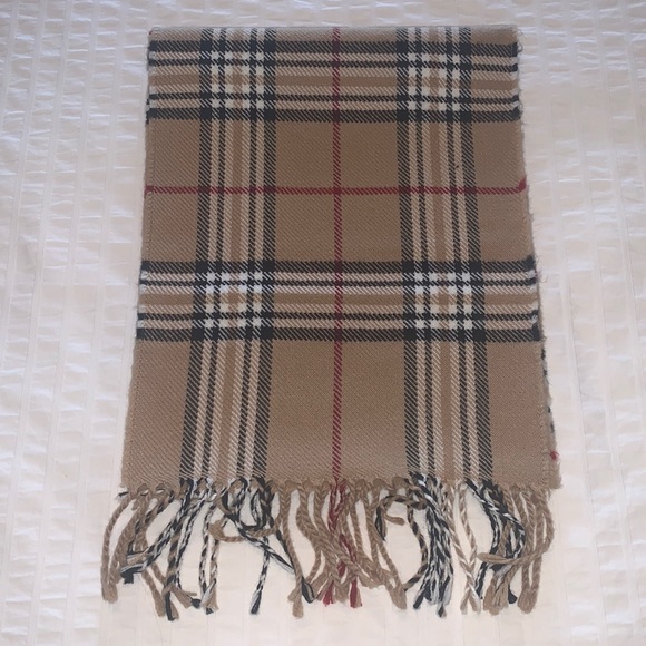 Simons Plaid Scarf - Picture 2 of 3
